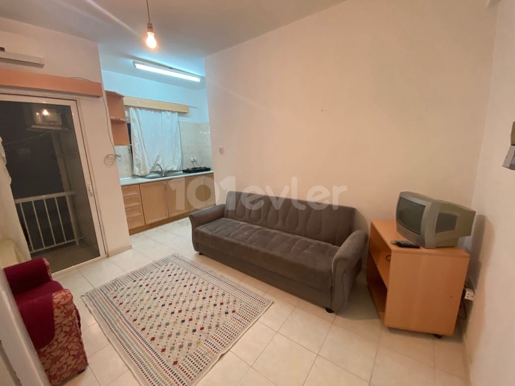 Lefkoşa ortaköyde 1+1 kiralık daire