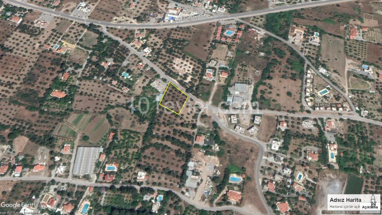 Lapta Ana Yolundan 100 Metre Mesafede Asfalt Yol Üzerinde Villa Ve İş Yeri Yapımına Uygun Arsa 