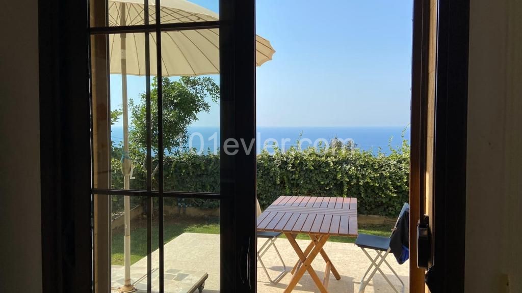 VILLA FOR SALE WITH A WONDERFUL VIEW 1000 METERS FROM ESENTEPE BEACH ** 