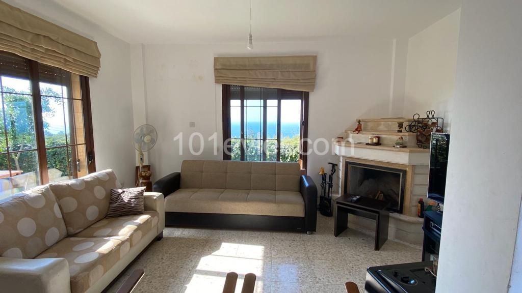 VILLA FOR SALE WITH A WONDERFUL VIEW 1000 METERS FROM ESENTEPE BEACH ** 