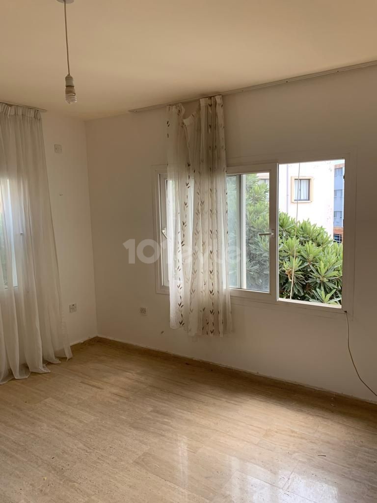 FLAT FOR SALE NEAR KYRENIA BARBAROS MARKET ** 