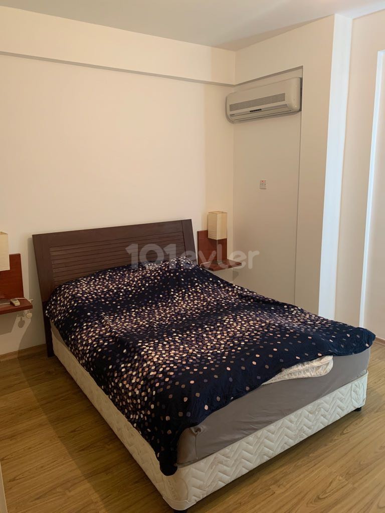 GİRNE MERKEZDE 1+1 ORTAK HAVUZLU SATILIK DAİRE 