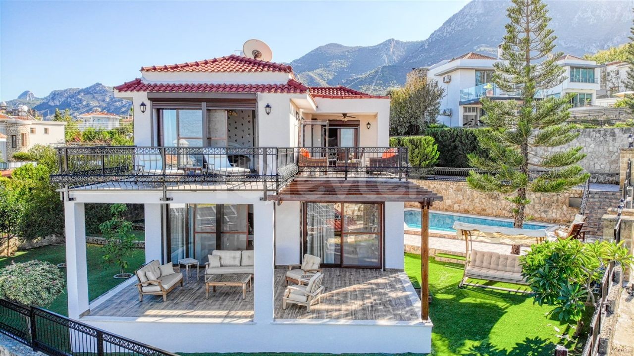 MOUNTAIN AND SEA VIEW VILLA FOR SALE IN BELLAPAIS ** 