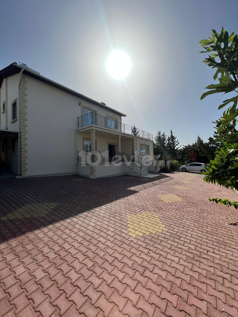 EINFAMILIENHAUS ZUM VERKAUF 200 METER VON OZANKÖY ARABACI VILLAS ** 