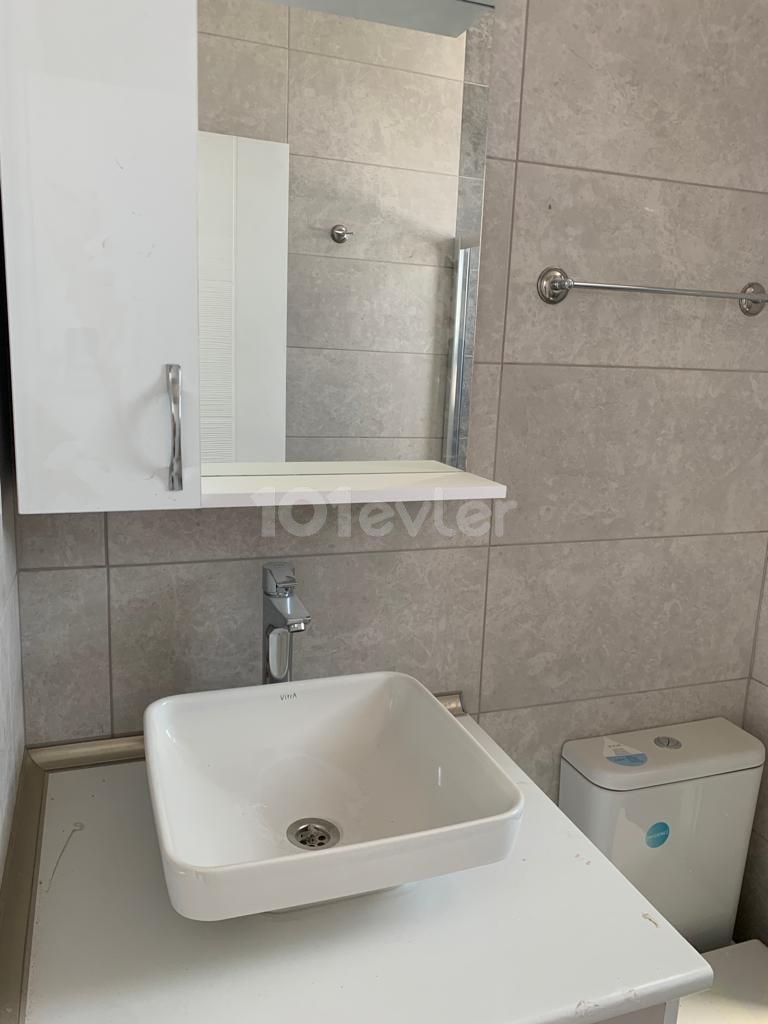 ALSANCAK MERKEZDE EŞYASIZ KİRALIK 2+1 DAİRE 