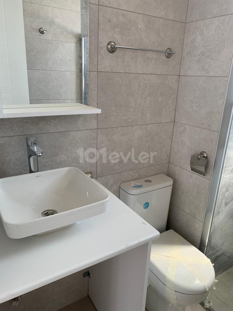 ALSANCAK MERKEZDE EŞYASIZ KİRALIK 2+1 DAİRE 