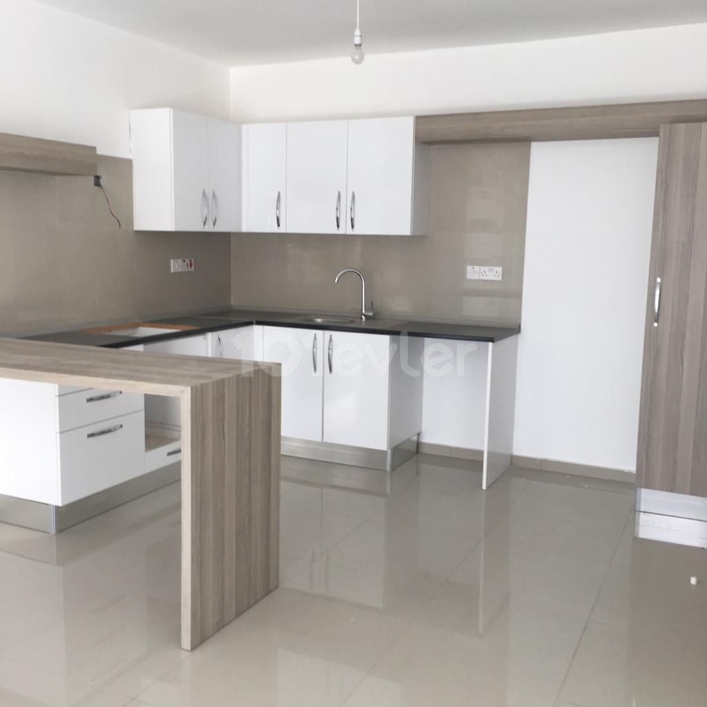 GİRNE MERKEZDE SATILIK 3+1 DAİRE