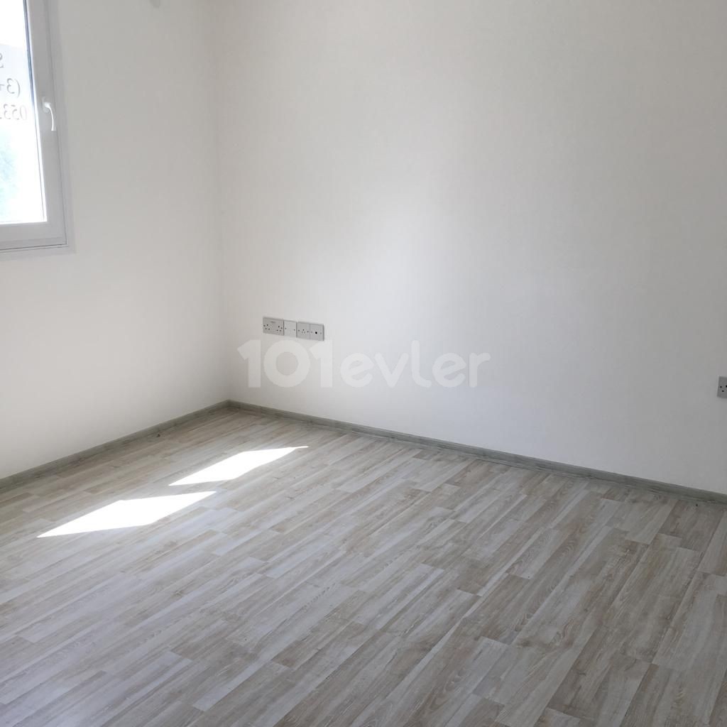 GİRNE MERKEZDE SATILIK 3+1 DAİRE