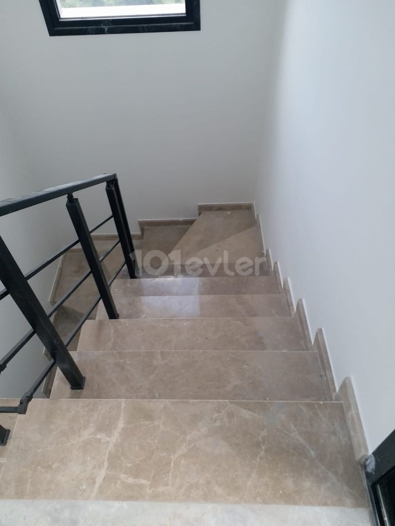 GİRNE SOSYAL KONUTLAR BÖLGESİ SATILIK 2+1 PENTHOUSE