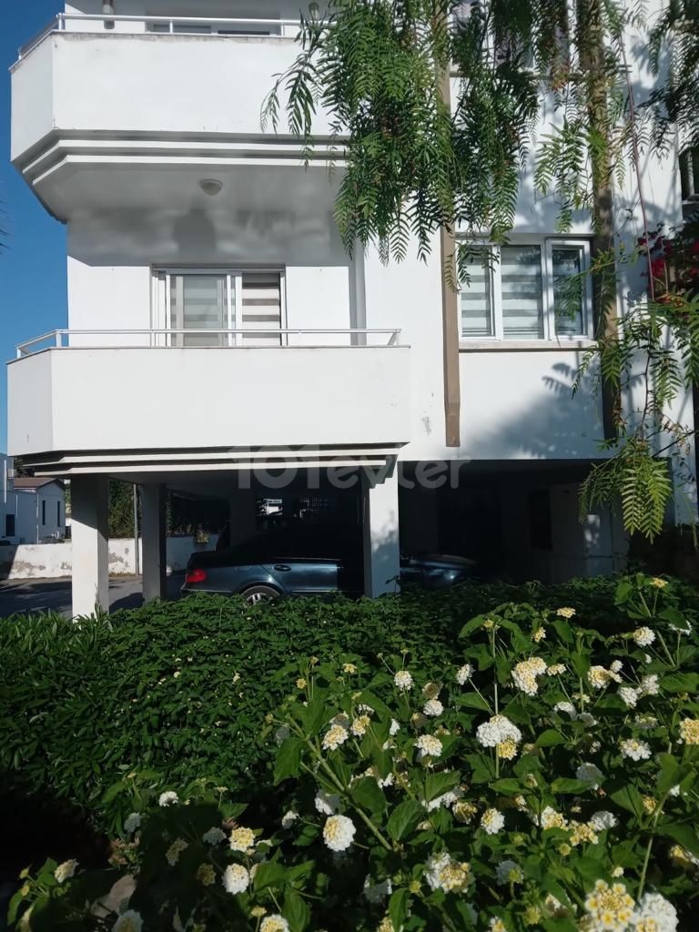 GİRNE MERKEZ SATILIK 3+1 DAİRE