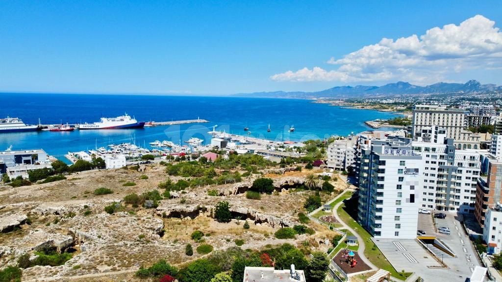 3+1 WOHNUNG ZUR MIETE AM MEER IM ZENTRUM VON KYRENIA ** 