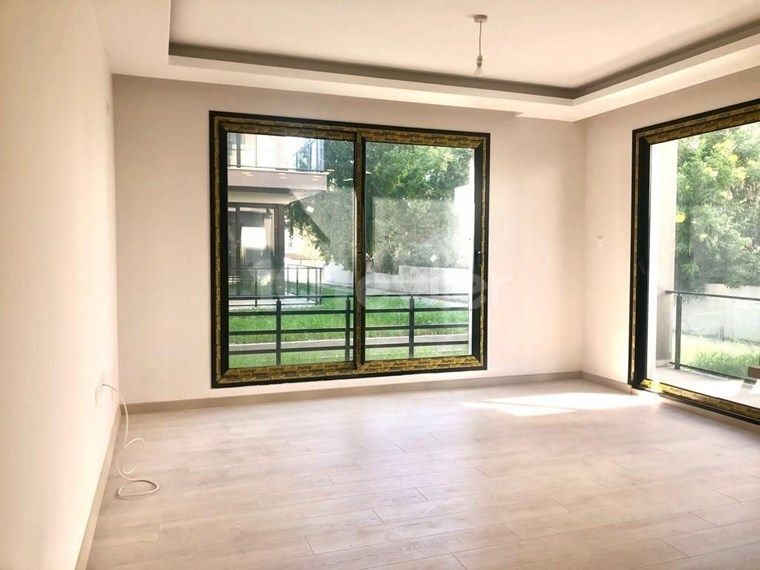 GİRNE MERKEZDE ORTAK HAVUZLU 2+1 SATILIK DAİRE