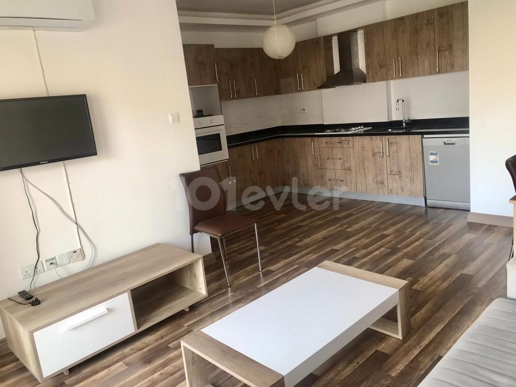 GİRNE MERKEZDE TÜRK KOÇANLI SATILIK 2+1 DAİRE