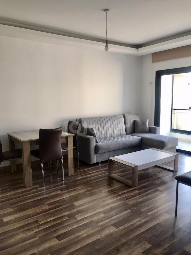 GİRNE MERKEZDE TÜRK KOÇANLI SATILIK 2+1 DAİRE