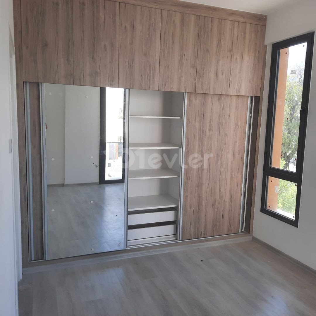 KYRENIA ALSANCAK 2 + 1 VILLA ** 