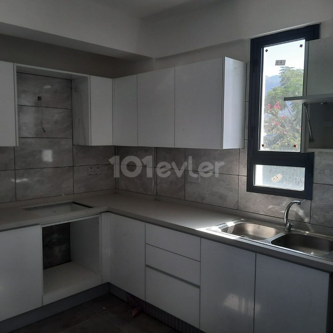 KYRENIA ALSANCAK 2 + 1 VILLA ** 