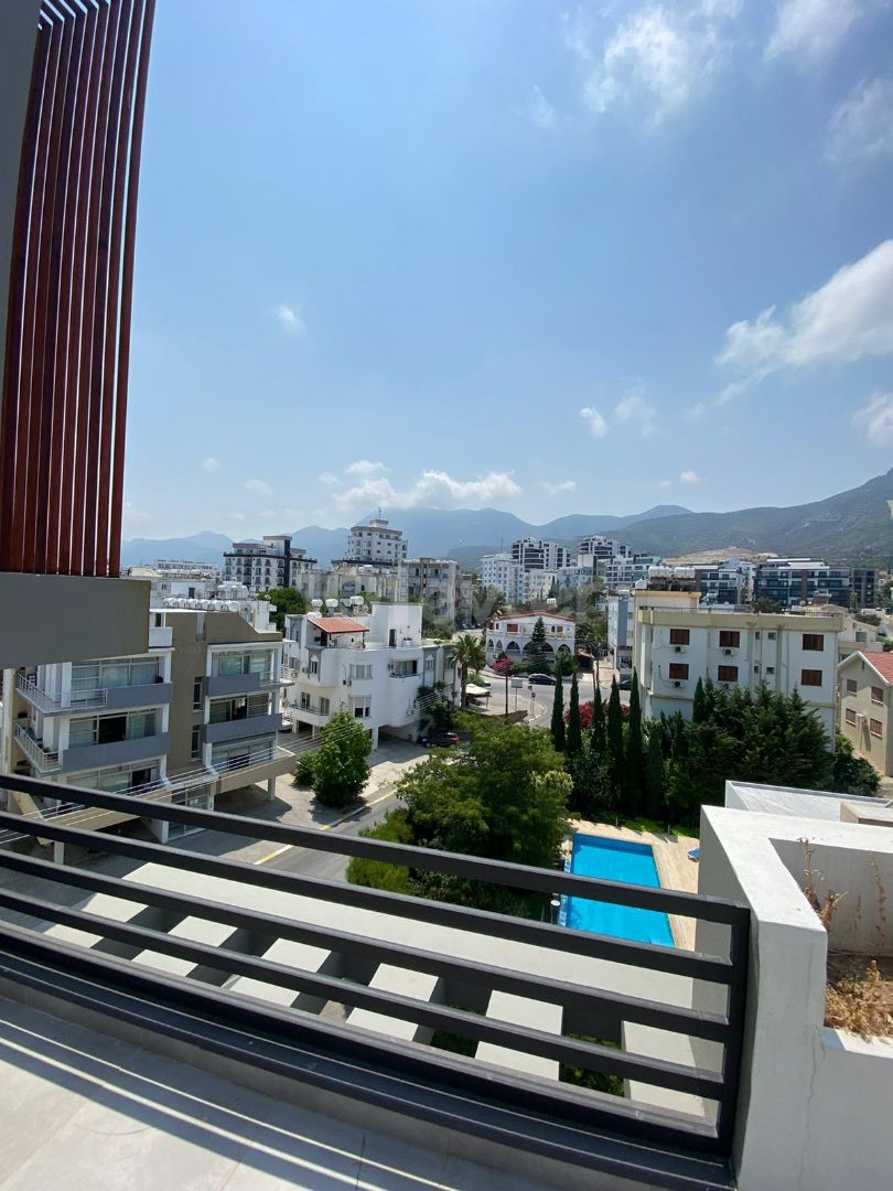 GİRNE MERKEZ'DE SATILIK 2+1 PENTHOUSE