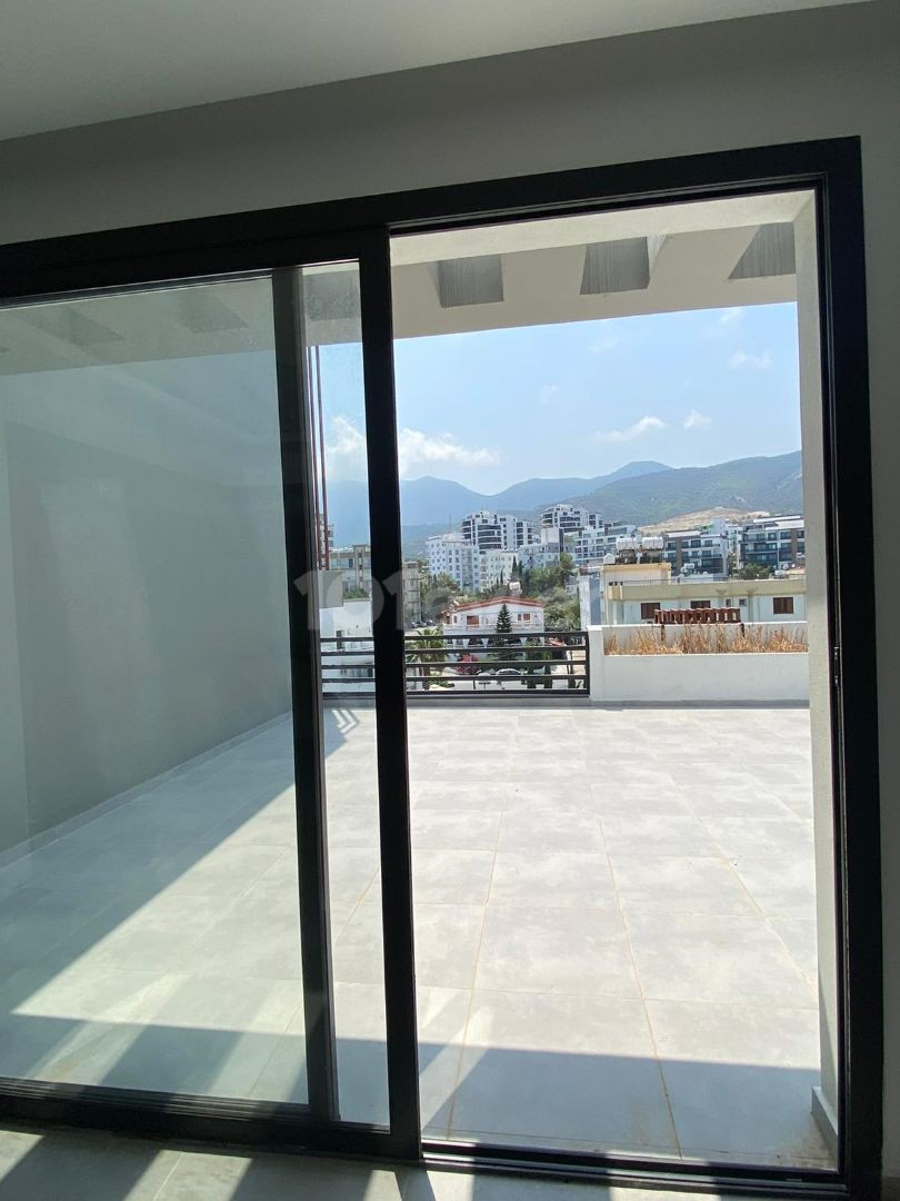 GİRNE MERKEZ'DE SATILIK 2+1 PENTHOUSE