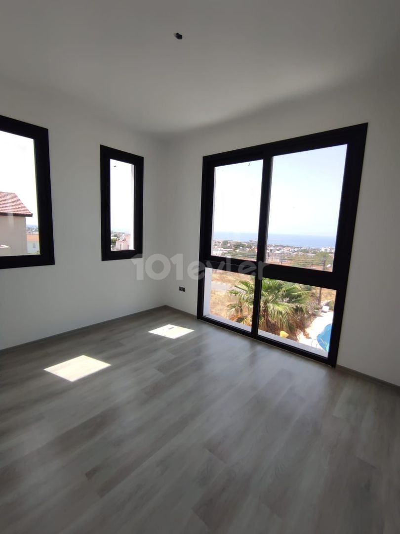 Luxury 4+ 1 Triplex Villa with Panoramic Mountain-Sea Views with Private Pool in Çatalköy ** 