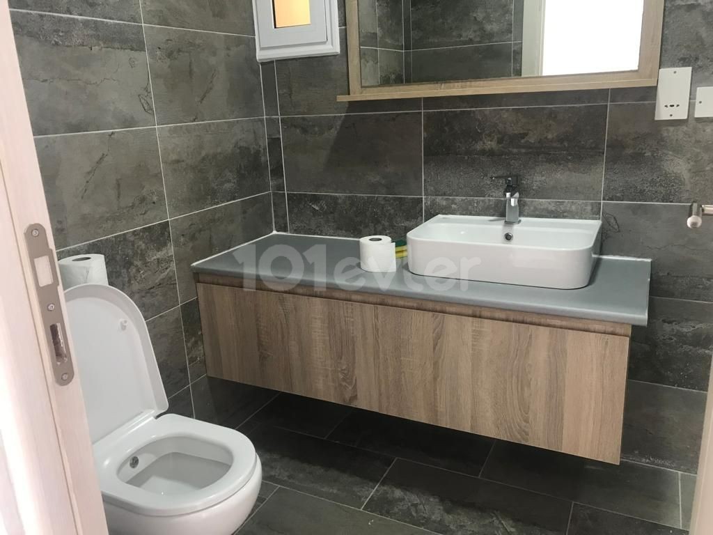 OSCAR HOTEL BÖLGESİ  DENİZE SIFIR 3+1 KİRALIK DAİRE