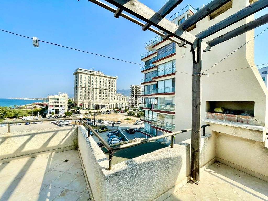 Türkisches Eigentumswohnung PENTHOUSE zum Verkauf in Kyrenia 1min zu Fuß vom Meer und dem neuen Hafen! ** 