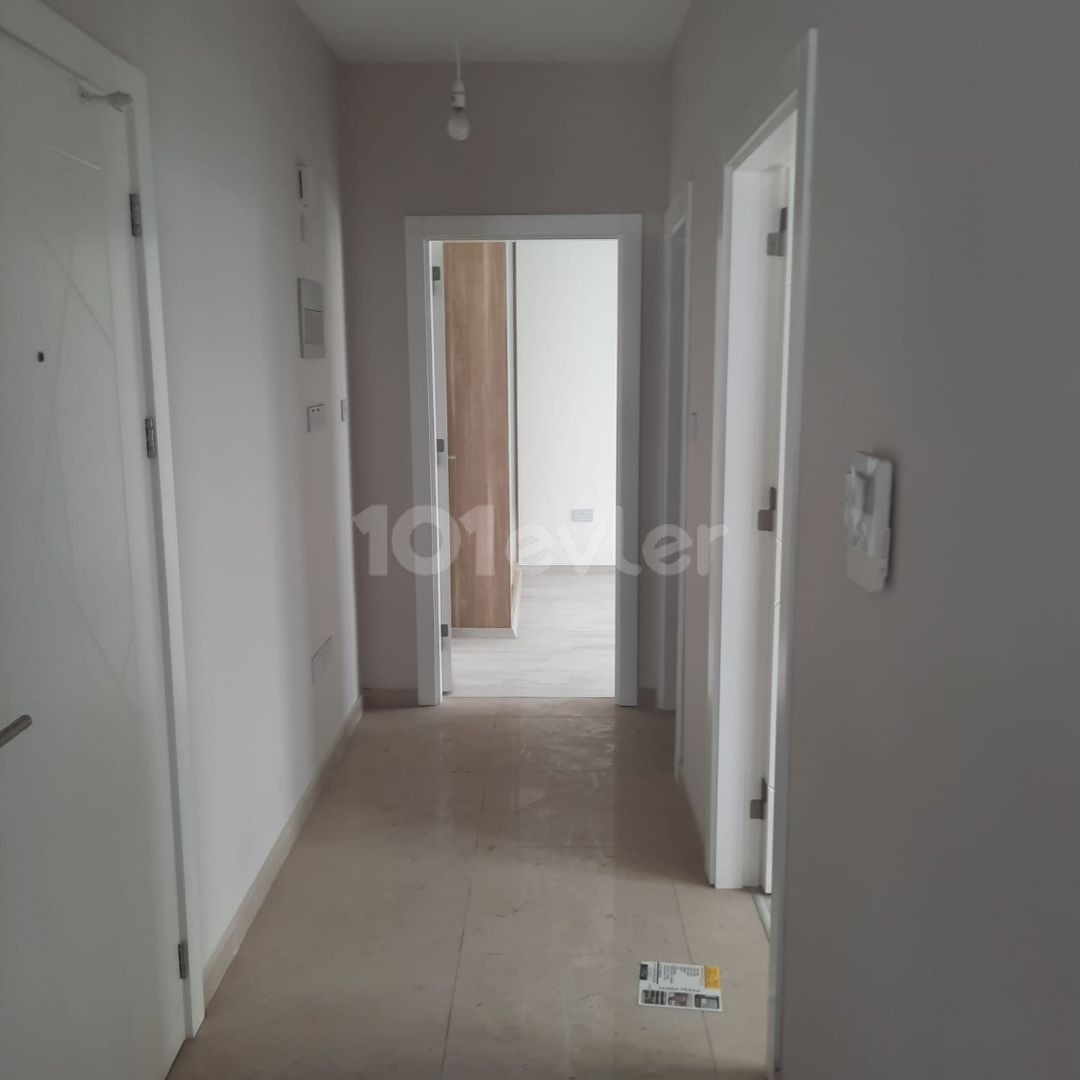 GİRNE MERKEZDE  SATILIK 2+1 DAİRE