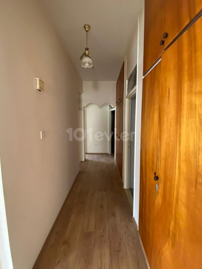 KAŞGAR MARKET BÖLGESİ KİRALIK 3+1 DAİRE 