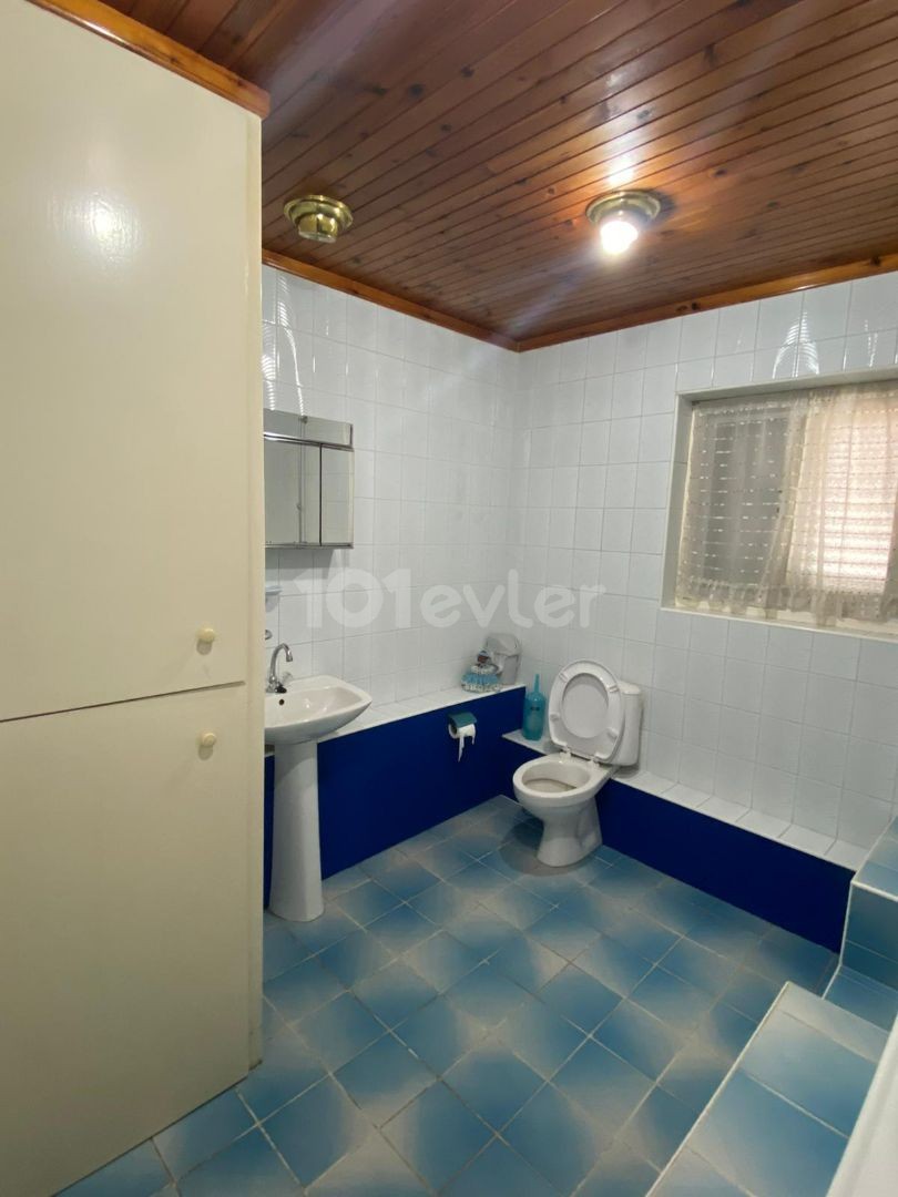 KAŞGAR MARKET BÖLGESİ KİRALIK 3+1 DAİRE 