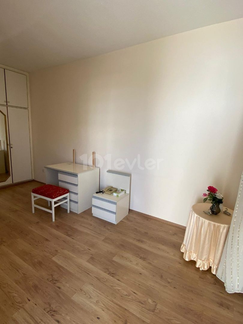 KAŞGAR MARKET BÖLGESİ KİRALIK 3+1 DAİRE 