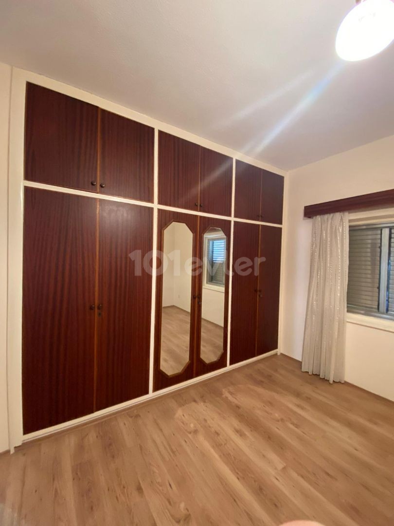 KAŞGAR MARKET BÖLGESİ KİRALIK 3+1 DAİRE 