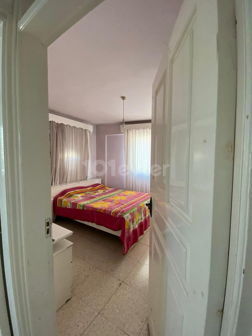 Flat For Sale in Yukarı Girne, Kyrenia