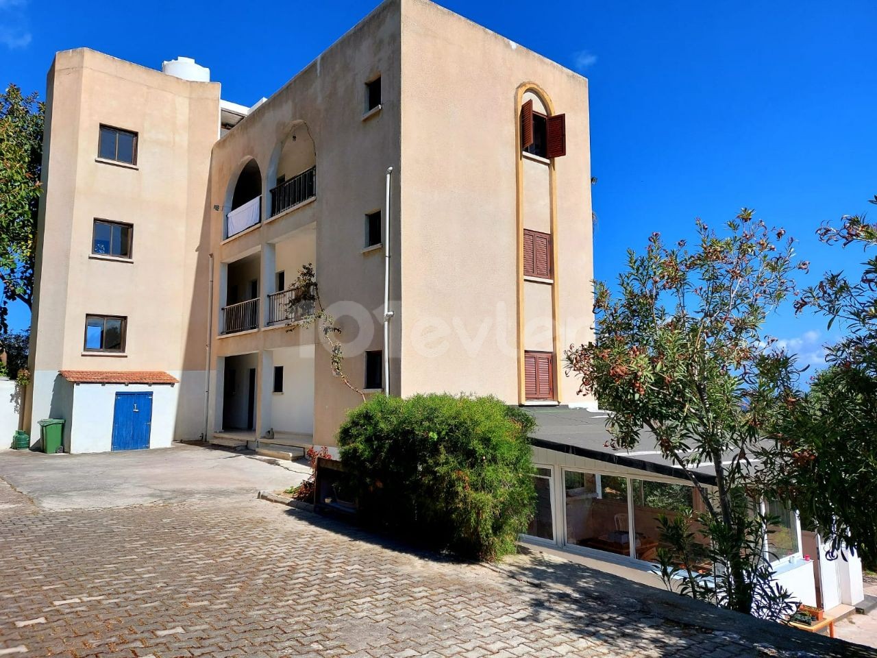 آپارتمان کامل برای فروش در محله لپتا ترکیه