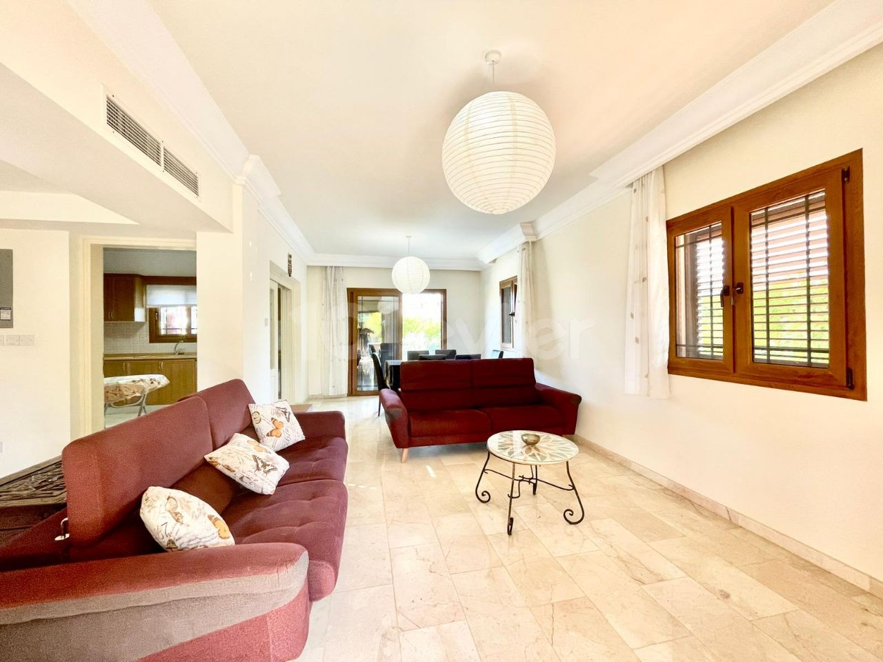 Villa with private pool within walking distance to the sea in Alsancak, Kyrenia