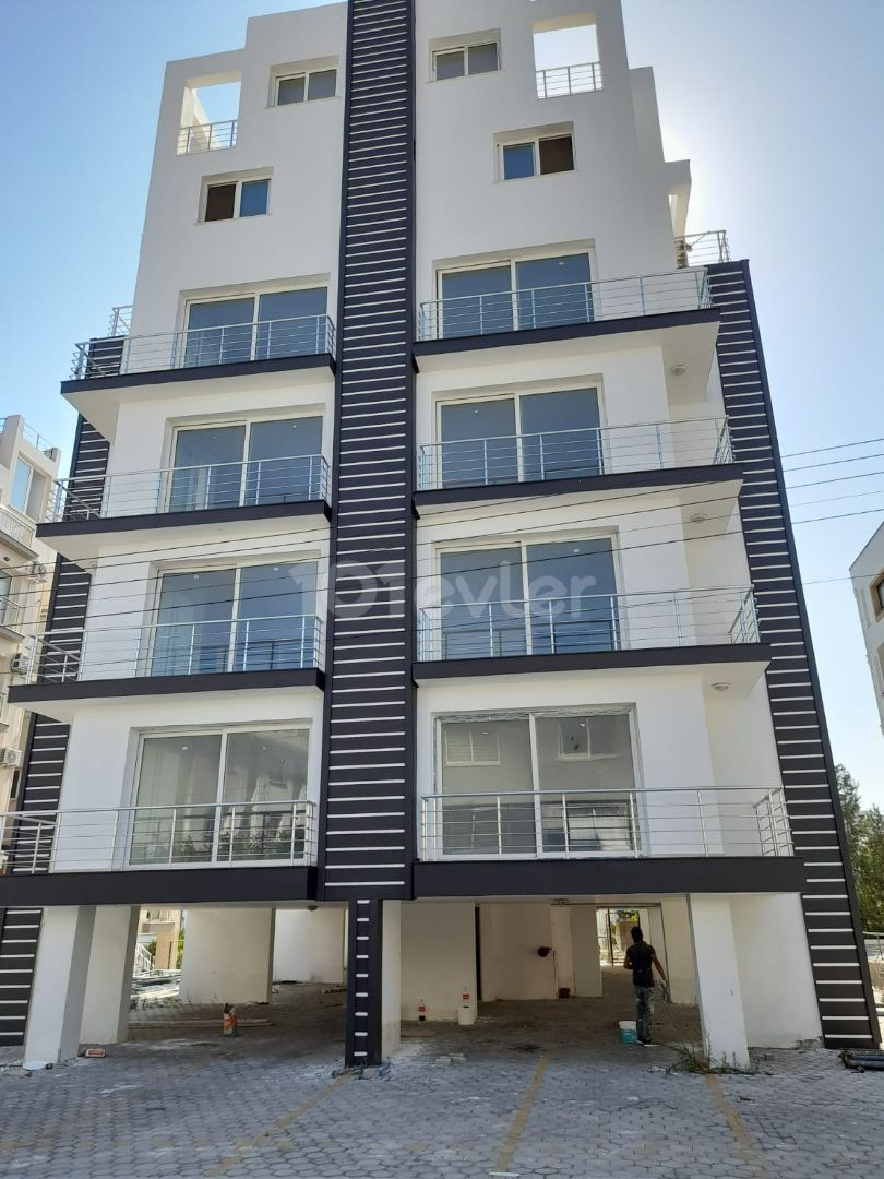 GİRNE BARBAROS MARKET BÖLGESİ 2+1 SATILIK DAİRE