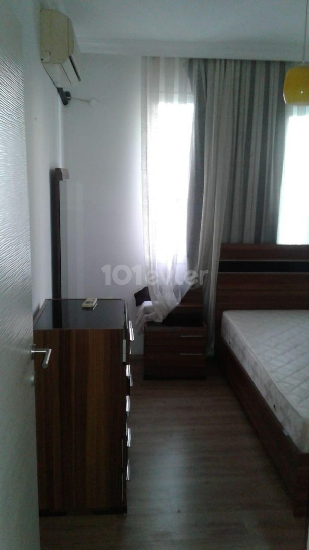 GİRNE MERKEZDE SATILIK 2+1 DAİRE 