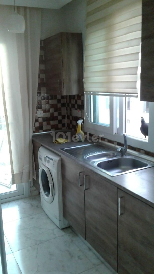 GİRNE MERKEZDE SATILIK 2+1 DAİRE 