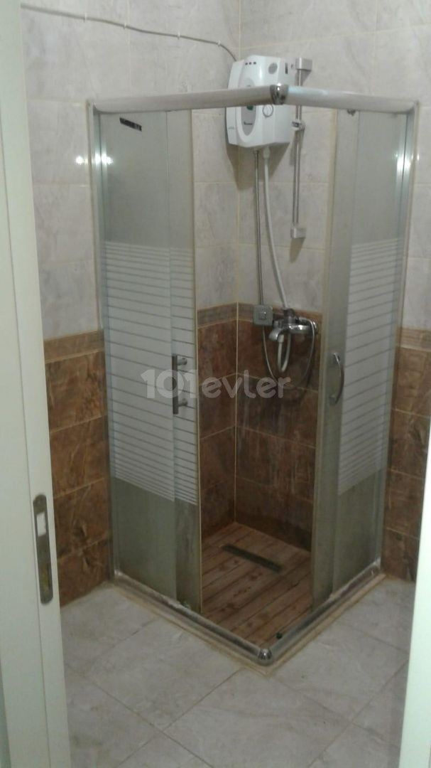 GİRNE MERKEZDE SATILIK 2+1 DAİRE 