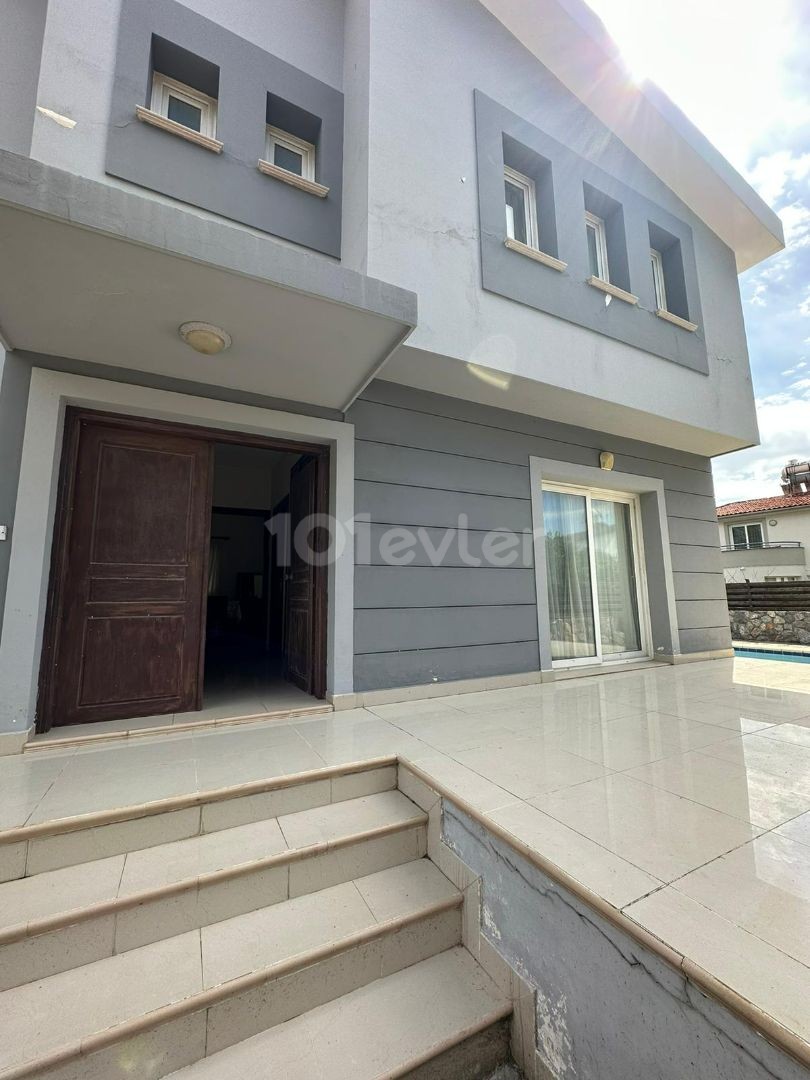 GİRNE BOĞAZKÖY 3+1 VILLA FOR SALE WITH TURK MALI POOL