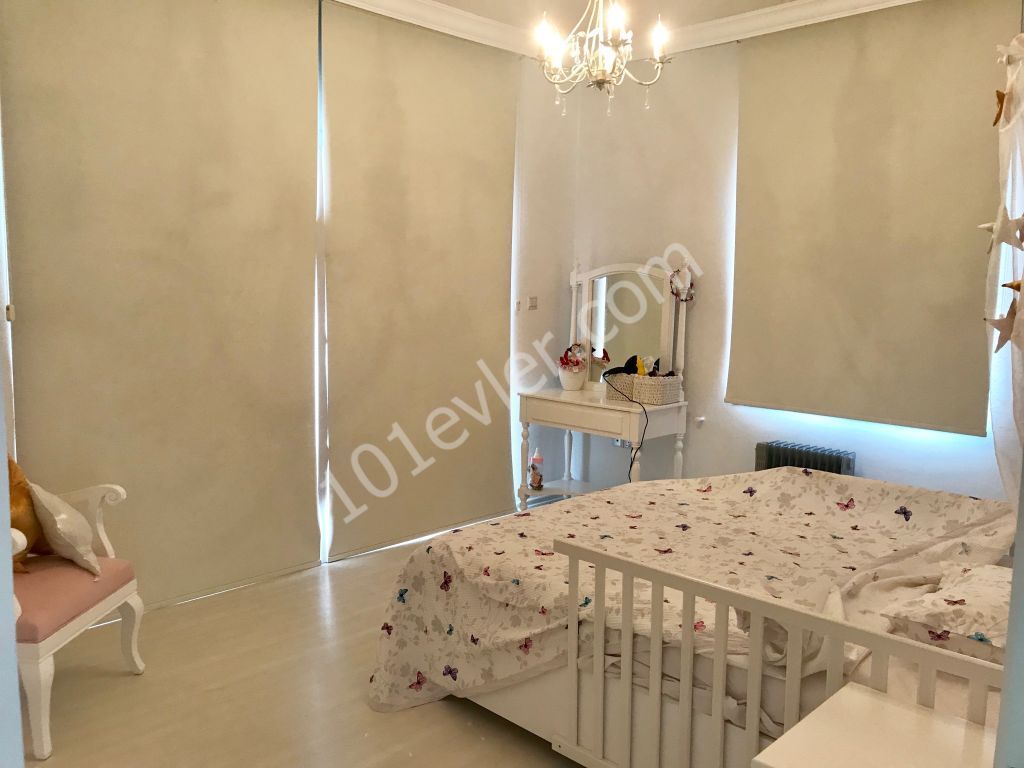 GONYELIDE SUPER LUKS TURK MALI VILLA, 5 КОМНАТ 300 M2, ЗАКРЫТЫЙ ГАРАЖ, ТЕЛ: 0542 867 1000 ** 