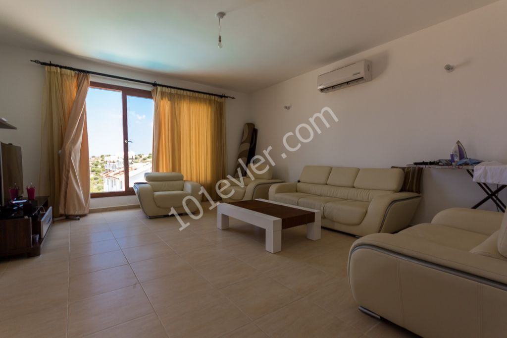 GIRNE -KARMI VILLAGE , MUSTAKIL TRIPLEX VILLA, 3 YATAK ODALI , 254 M2 ,HAVUZLU , MANZARALI    TEL : 0542 867 1000