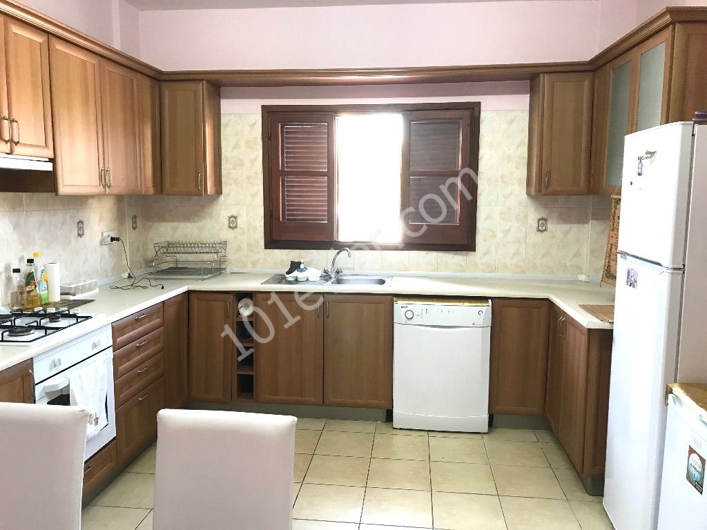 Villa For Sale in Çatalköy, Kyrenia