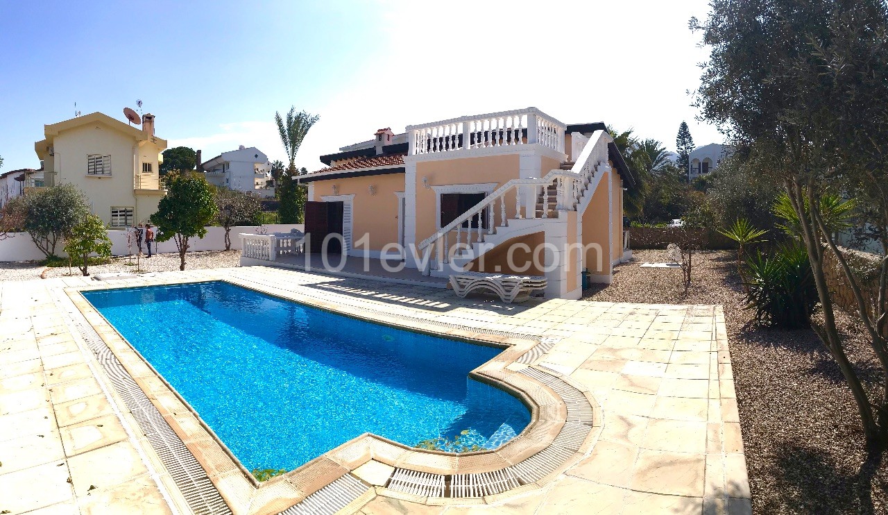 GIRNE CATALKOYDE ,MUSTAKIL  VILLA, DENIZE 100M , HAVUZLU ,3 YATAK ODALI,SHAYNA BEACH ,CORNARO BEACH CIVARI  TEL: 0542 8671000