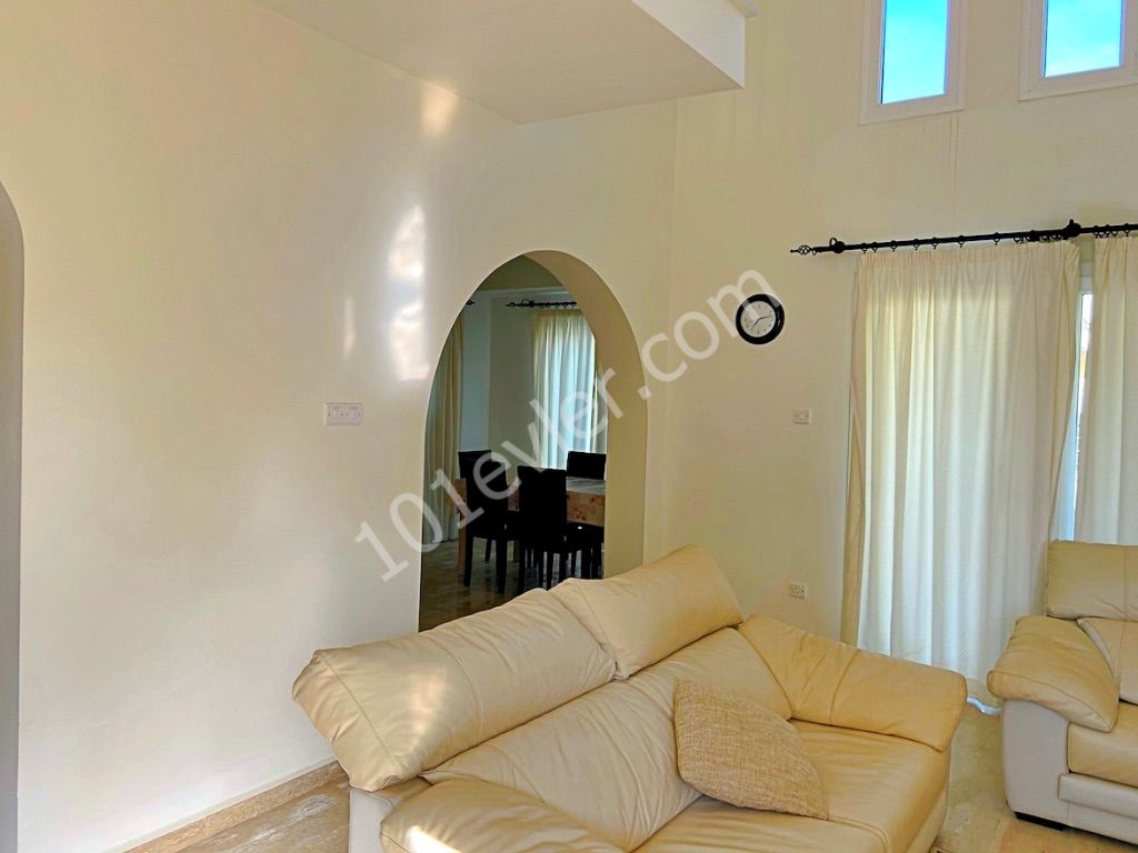 GIRNE KARSIYAKA , BEAUTIFUL DETACHED VILLA WITH POOL , CLOSE TO SEA , GARDEN , PARKING , FURNISHED , GREAT VALUE FOR MONEY 