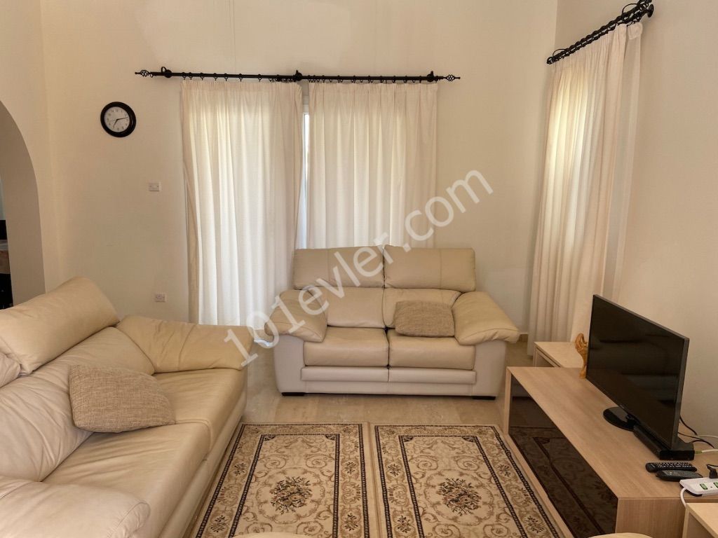 GIRNE KARSIYAKA , BEAUTIFUL DETACHED VILLA WITH POOL , CLOSE TO SEA , GARDEN , PARKING , FURNISHED , GREAT VALUE FOR MONEY 