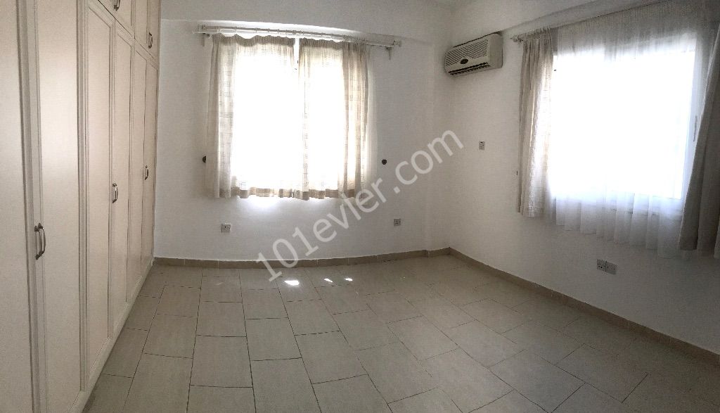 Flat For Sale in Girne Merkez, Kyrenia