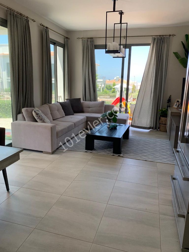 GIRNE ALSANCAKTA, CYPRUS TOWNHOUSES,SPACIOUS AND MODERN 2+1, PRIVATE GARDEN, ESCAPE BEACH 200M, SHARED POOL, VERY PRIVATE SITE WITH CLEAN AND WELL-MAINTAINED, CAFE ** 