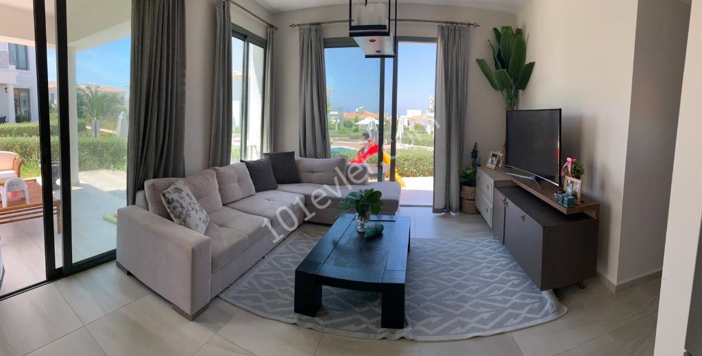 GIRNE ALSANCAKTA, CYPRUS TOWNHOUSES,SPACIOUS AND MODERN 2+1, PRIVATE GARDEN, ESCAPE BEACH 200M, SHARED POOL, VERY PRIVATE SITE WITH CLEAN AND WELL-MAINTAINED, CAFE ** 