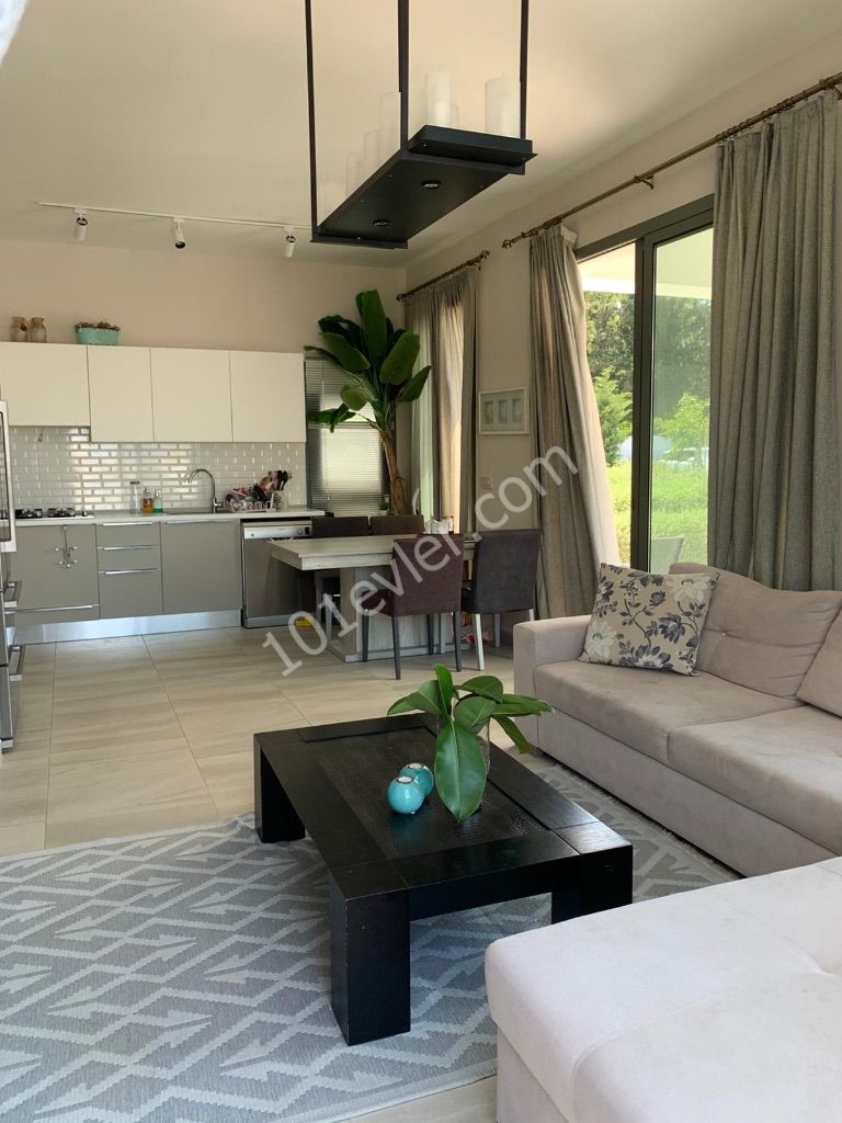 GIRNE ALSANCAKTA, CYPRUS TOWNHOUSES,SPACIOUS AND MODERN 2+1, PRIVATE GARDEN, ESCAPE BEACH 200M, SHARED POOL, VERY PRIVATE SITE WITH CLEAN AND WELL-MAINTAINED, CAFE ** 