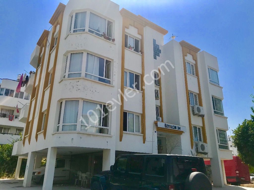 GIRNE MERKEZDE KASKAR BOLGESI, SUPER DEKORLU,MASRAFSIZ , GENIS 3+2 DAIRE , 135 M2 , KREDIYE UYGUN TEL : 0542 867 1000 ONER