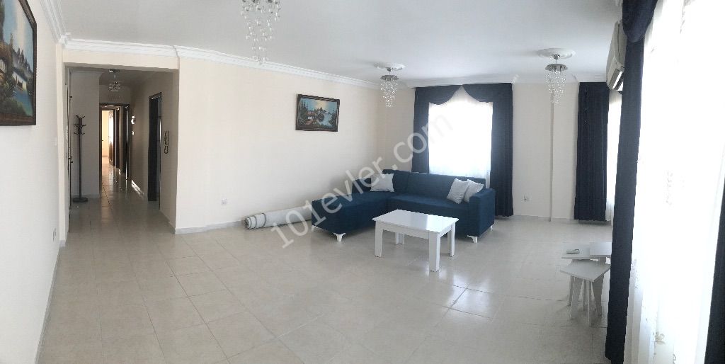 GIRNE MERKEZDE KASKAR BOLGESI, SUPER DEKORLU,MASRAFSIZ , GENIS 3+2 DAIRE , 135 M2 , KREDIYE UYGUN TEL : 0542 867 1000 ONER